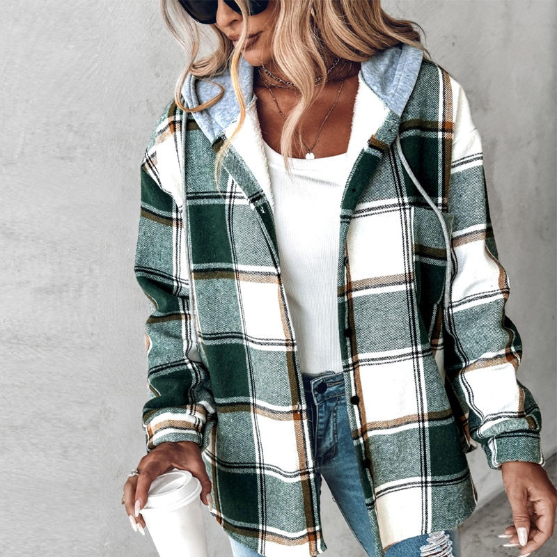 Hooded plaid jacket with buttons and pockets for fall
