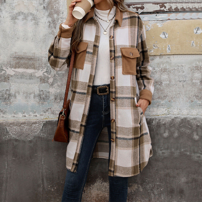 Long brushed plaid coat with pockets and a loose fit