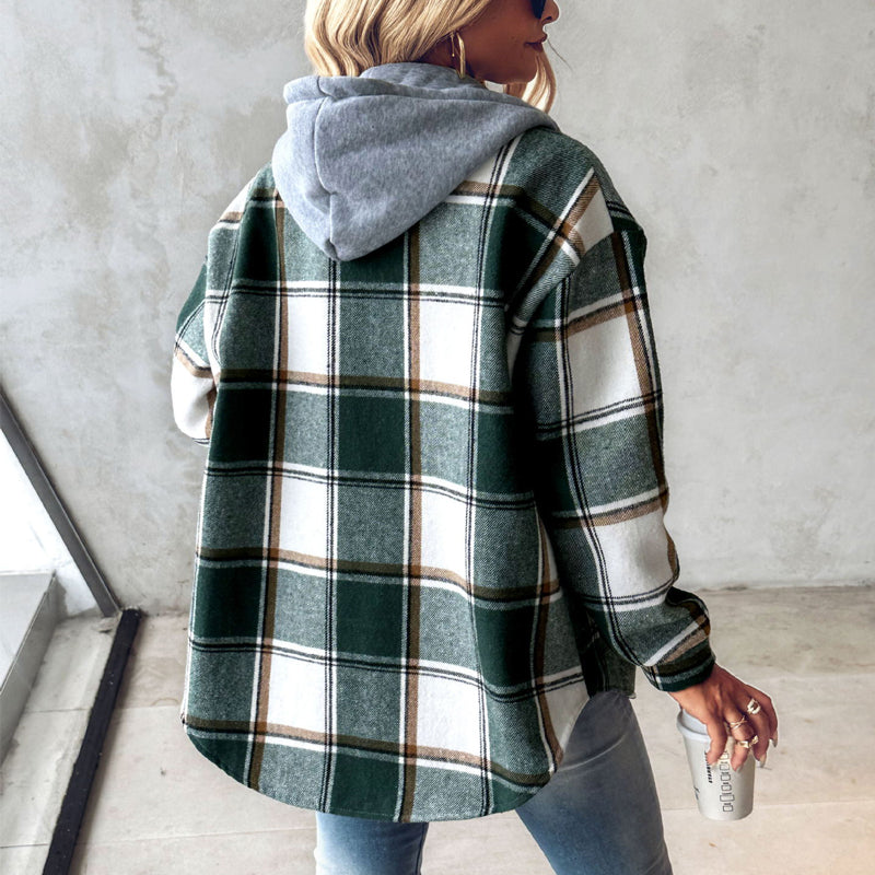 Hooded plaid jacket with buttons and pockets for fall